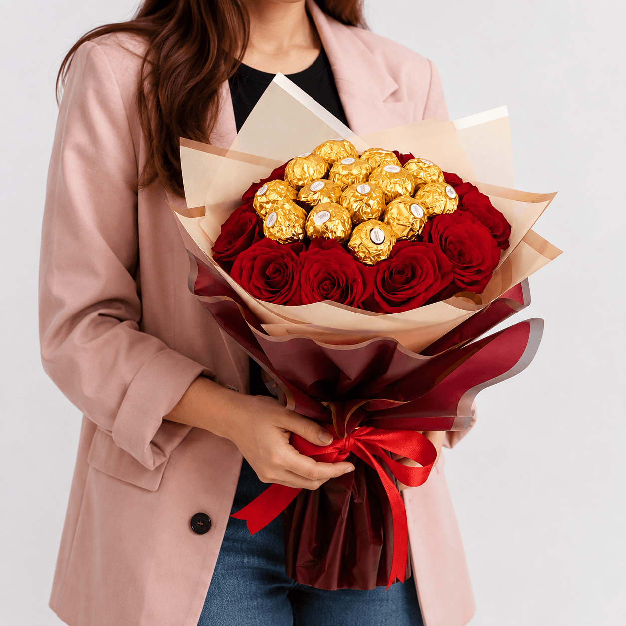 Golden Romance photo 3