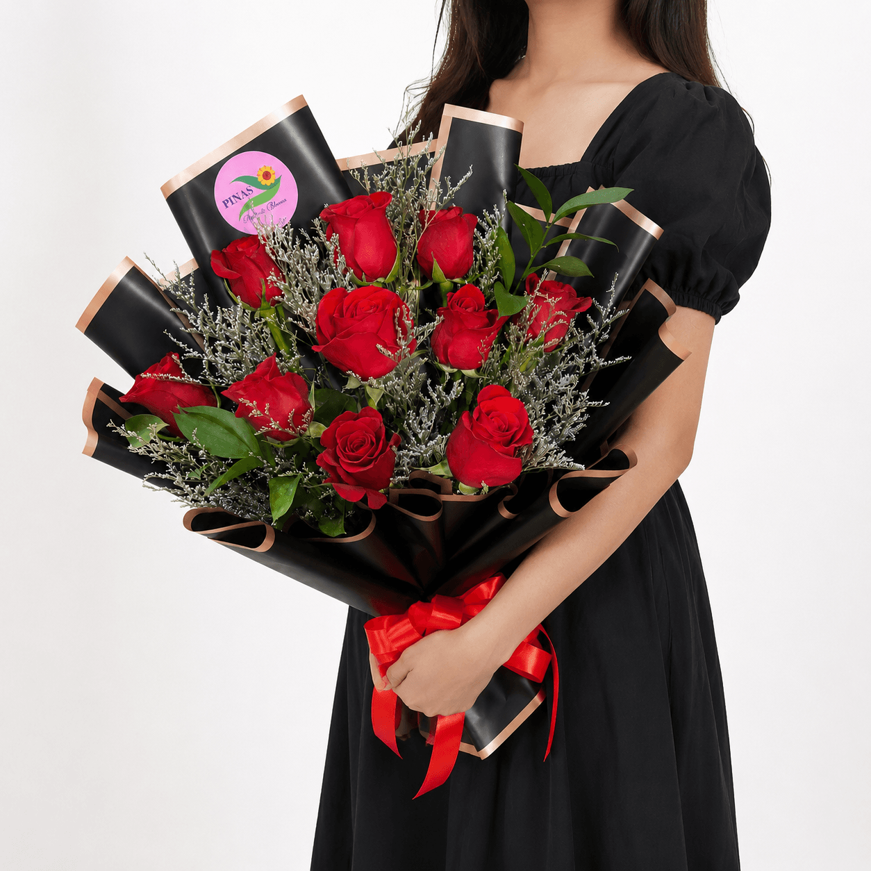 Scarlet photo 3